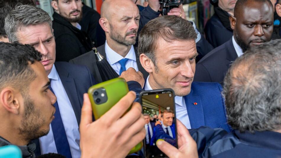 Frankreichs Präsident Macron in Marseille