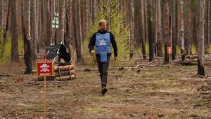 Prinz Harry zieht in der Ukraine eine direkte Verbindung zu seiner Mutter Diana.