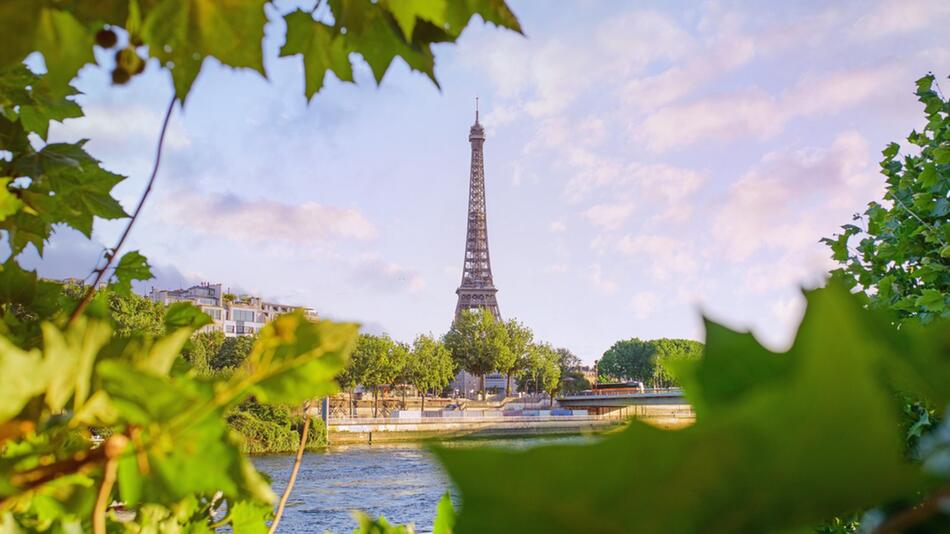 Paris empfängt tausende Besucher zu den Olympischen Sommerspielen 2024.