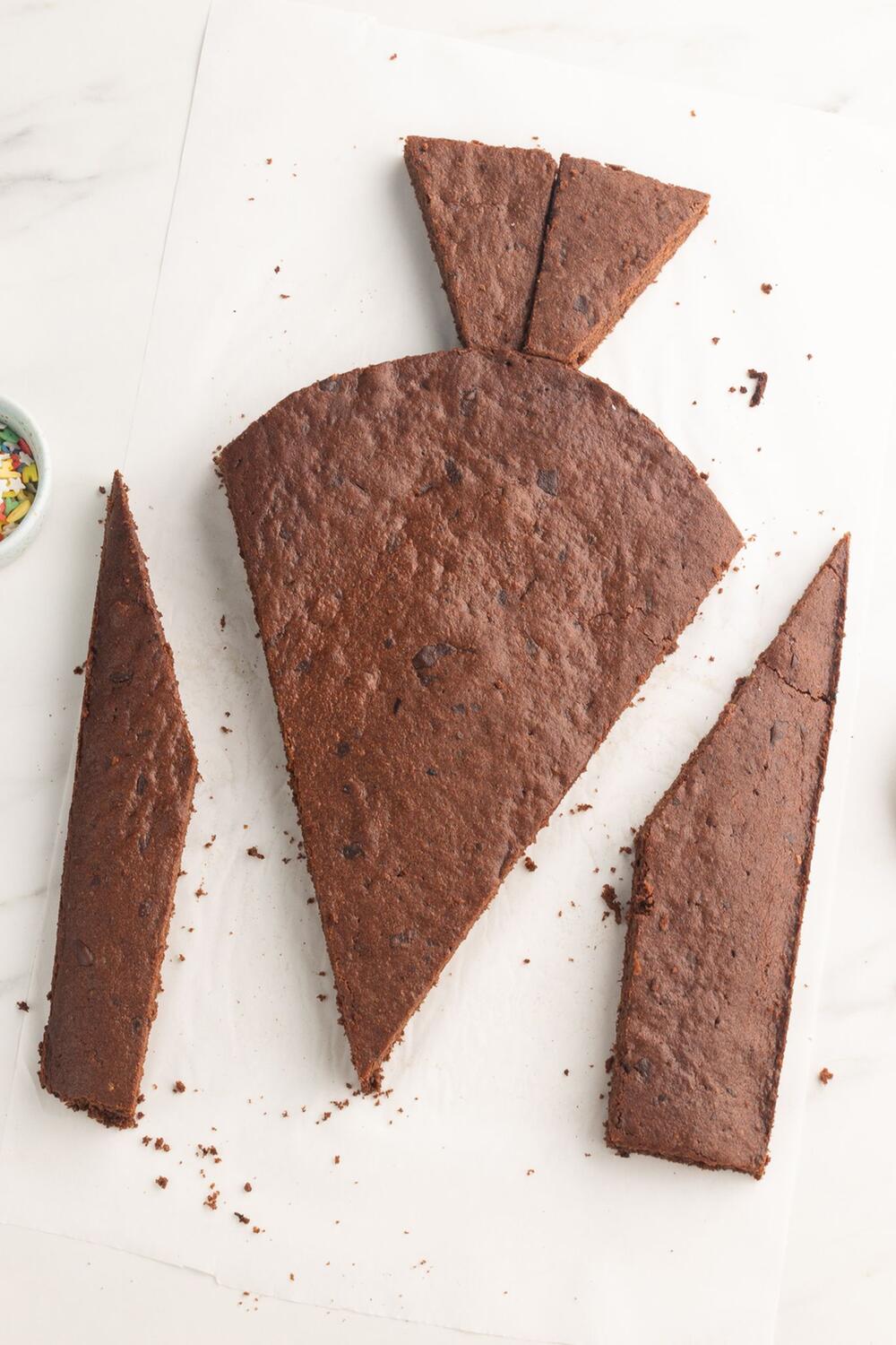 Schultütenkuchen backen