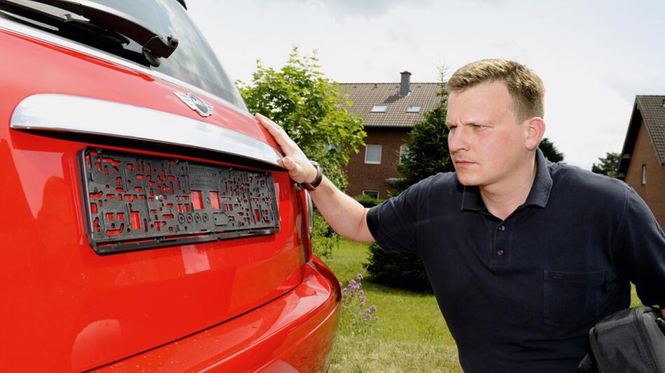 Kfz-Nummernschild verloren oder gestohlen? Melden Sie es schnell der Polizei