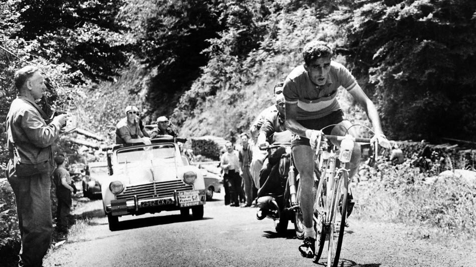 Federico Bahamontes während der 15. Etappe der Tour de France 1958