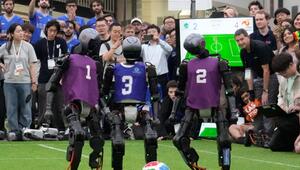 Roboterfussball