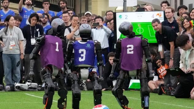 Roboterfussball