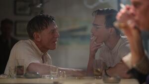 William Lee (Daniel Craig, links) und Eugene Allerton (Drew Starkey) lernen sich im Mexiko der ...