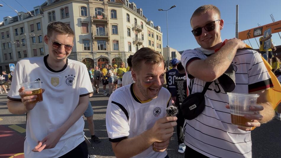 Strassenumfrage in Zürich vorm EM-Spiel der DFB-Frauen gegen Schweden.