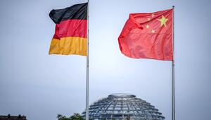Deutsche und chinesische Flagge