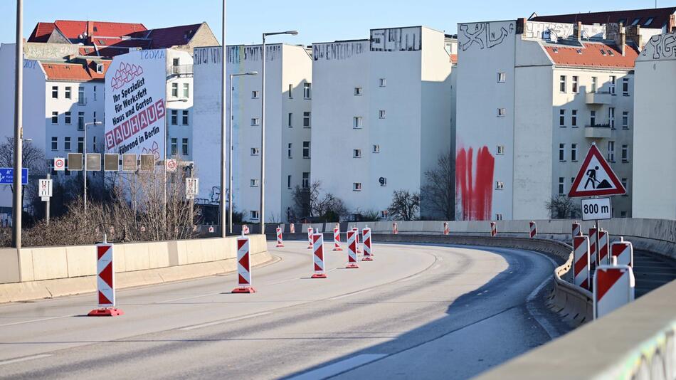 A100-Brücke gesperrt