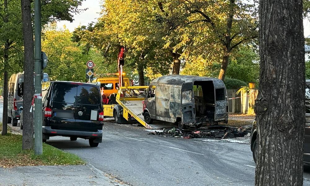 Brand in München - Grosseinsatz von Polizei und Feuerwehr