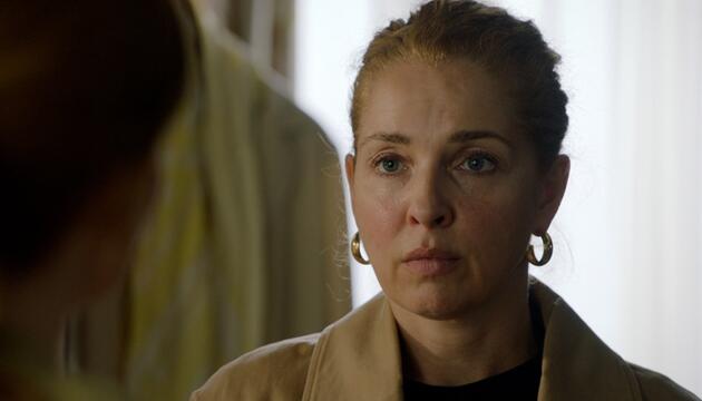 Maria Wedig als Nina verabschiedet sich in "GZSZ" auf dramatische Weise.