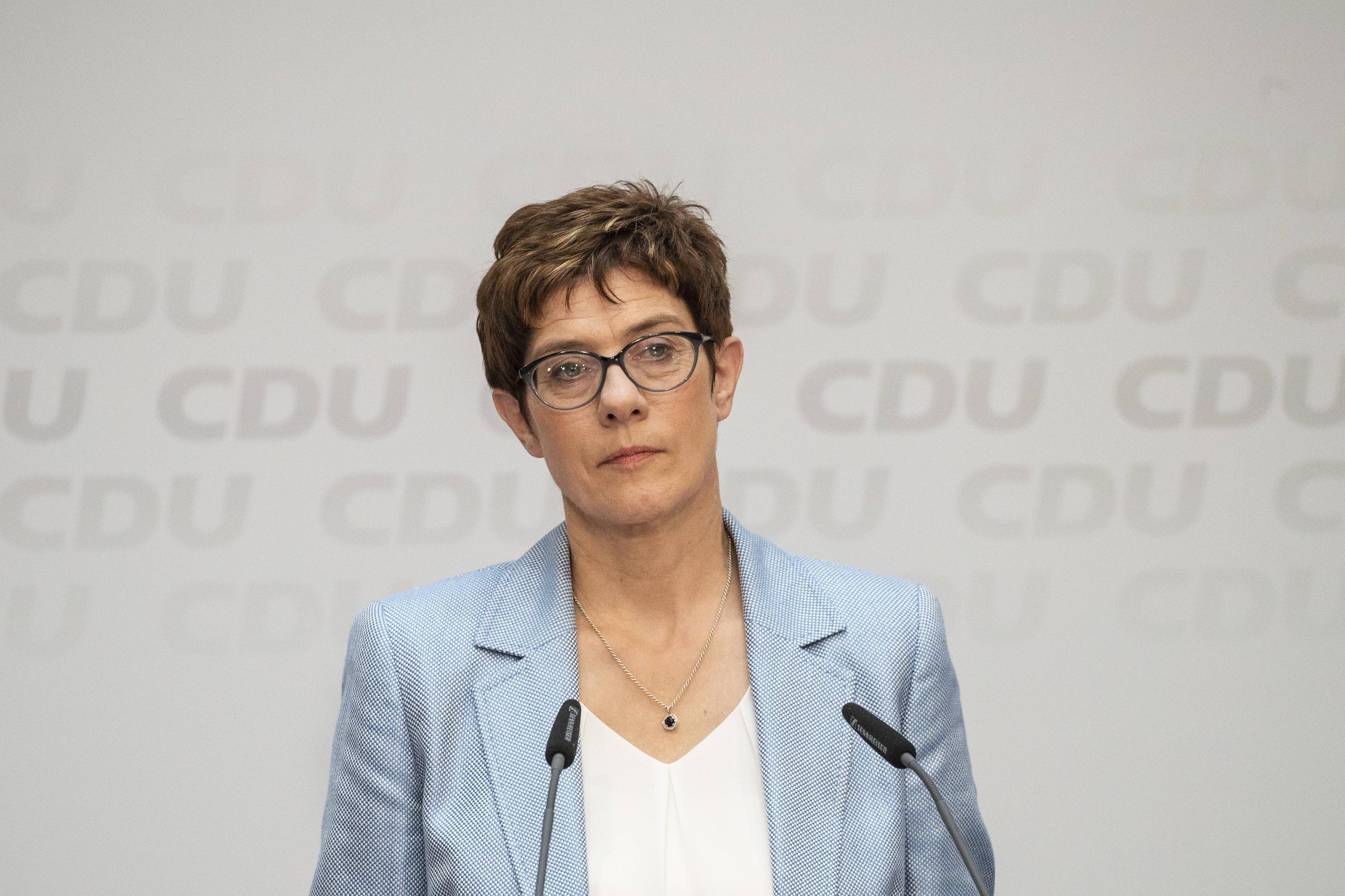 Annegret KrampKarrenbauer Steckbrief, Bilder und News GMX.CH