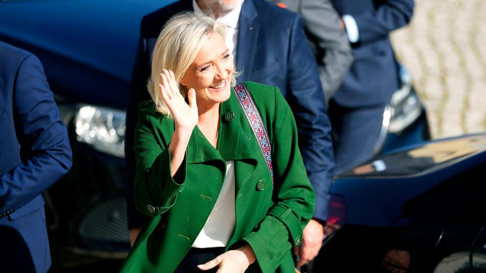 Le Pen zu Besuch in Portugal