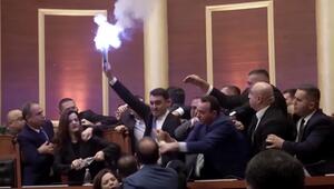 Ausschreitungen im albanischen Parlament