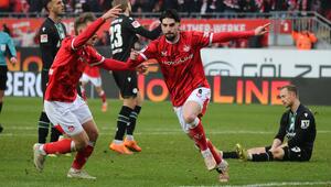 Semih Sahin trifft zum 2:1 für den 1. FC Kaiserslautern.