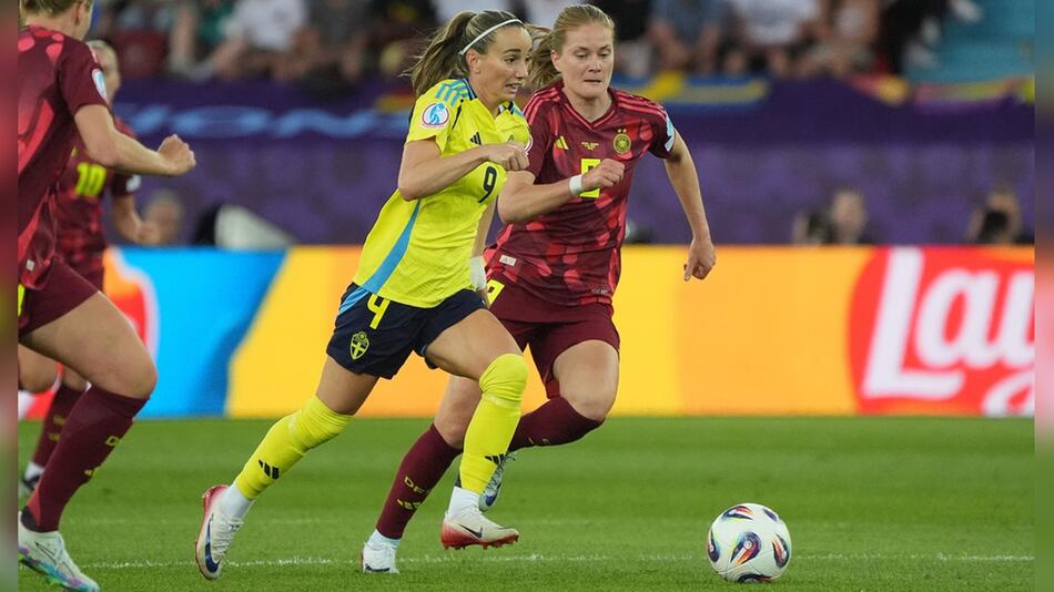 Deutschland zog trotz einer Niederlage gegen Schweden in das Viertelfinale ein.