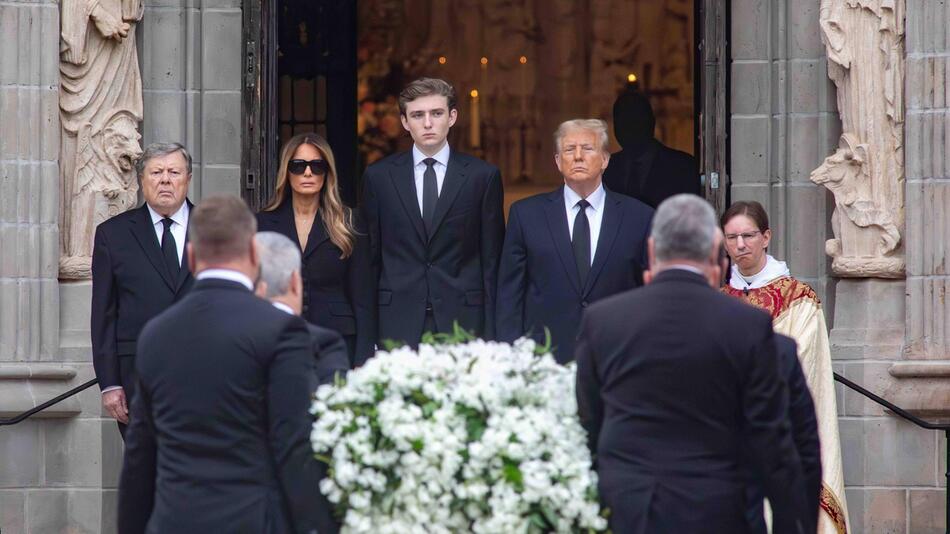 Viktor Knavs, Melania Trump, Barron Trump, Donald Trump