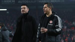Sportdirektor Timmo Hardung (r.) und Trainer Albert Riera.