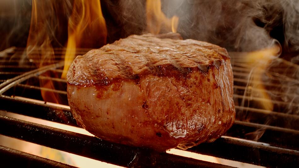 So vermeiden Sie Lebensmittelinfektionen beim Grillen