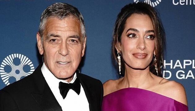 Amal und George Clooney sind vor dem Feuer in Südfrankreich geflohen.
