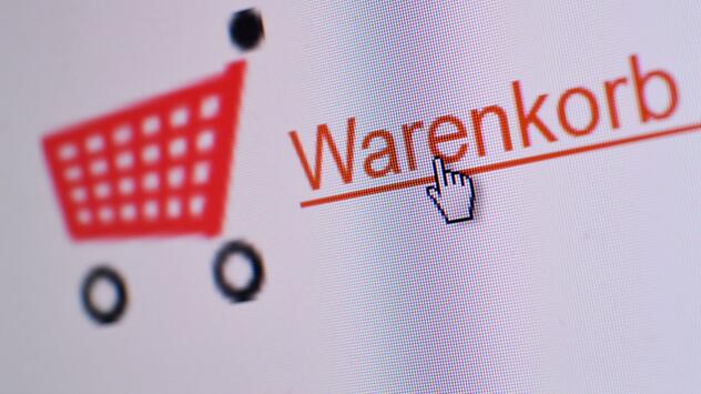 Warenkorb eines Onlineshops ist auf einer Website zu sehen