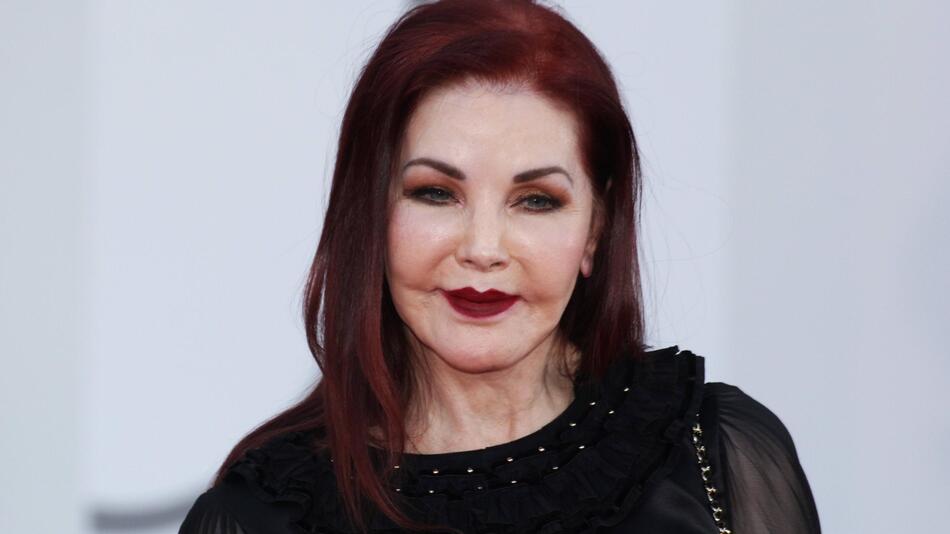 Priscilla Presley.