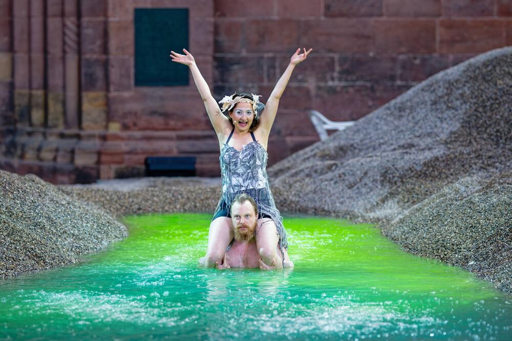 Arnold (oben) und Salthe (unten) bei der Fotoprobe der Festspiele