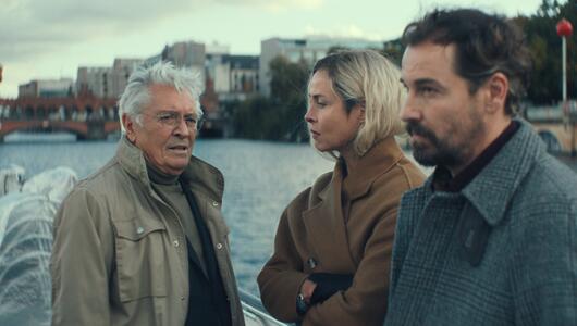 Henry Hübchen (l.), Felix Kramer und Susanne Wolff