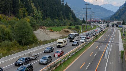 Stau, Gotthard-Tunnel, Schweiz