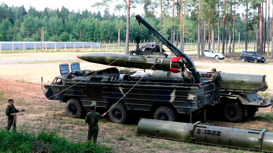 Militärische Übungen in Belarus