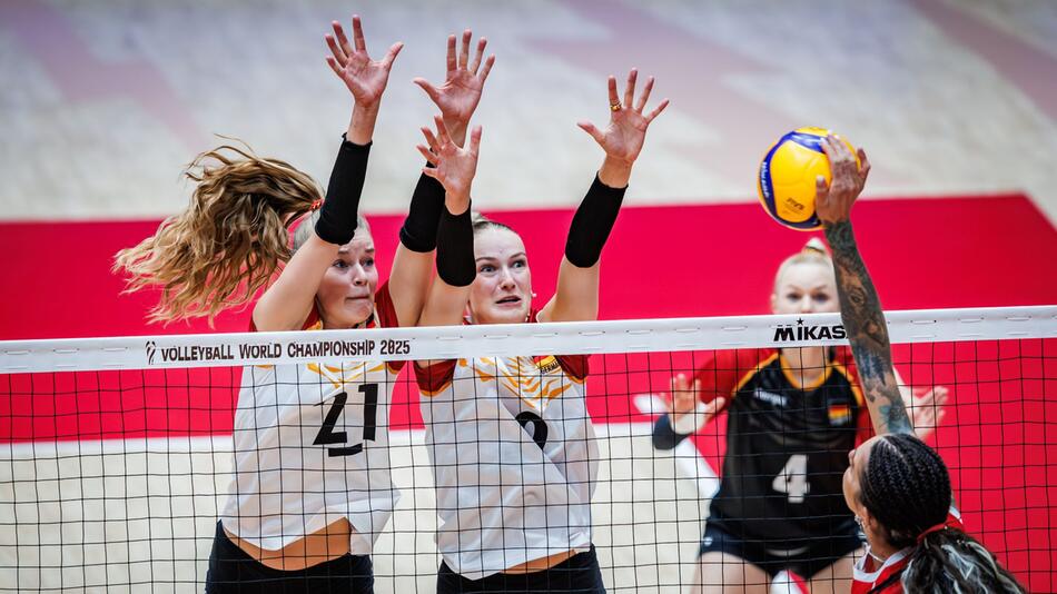 Volleyball WM Frauen in Thailand - Deutschland - Polen