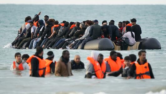 Frankreich will Schleuserboote im Ärmelkanal stoppen