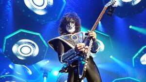 Tommy Thayer spielt seit 24 Jahren Gitarre bei Kiss.