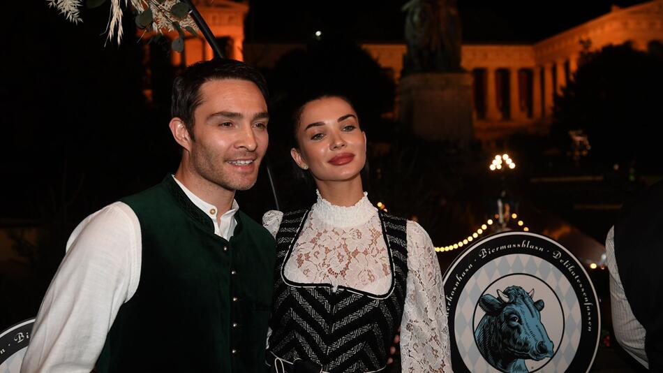 Ed Westwick und Amy Jackson