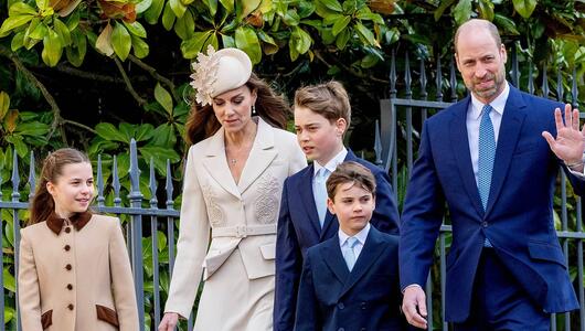 Prinz William und Prinzessin Kate mit ihren Kindern auf dem Weg zum Ostergottesdienst.