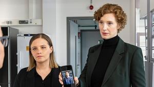 "Tatort: Solange du atmest": Liv Moormann (Jasna Fritzi Bauer, l.) und Linda Selb (Luise ...