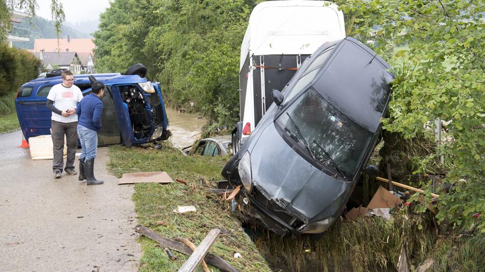 Nach Unwetter in der Schweiz