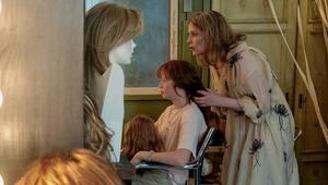 "Tatort: Rapunzel": Perückenmacherin Aurora Schneider (Stephanie Japp, r.) - hier mit einer ...