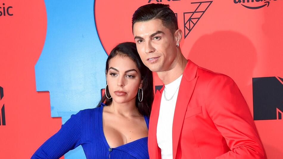 Cristiano Ronaldo und seine Partnerin Georgina Rodriguez auf einem Event in Sevilla.