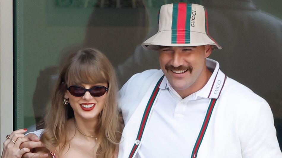 Taylor Swift und Travis Kelce machten im Spätsommer 2023 ihre Beziehung offiziell.