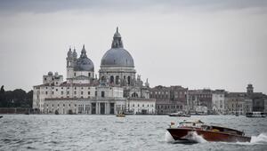 Wassertaxi in Venedig