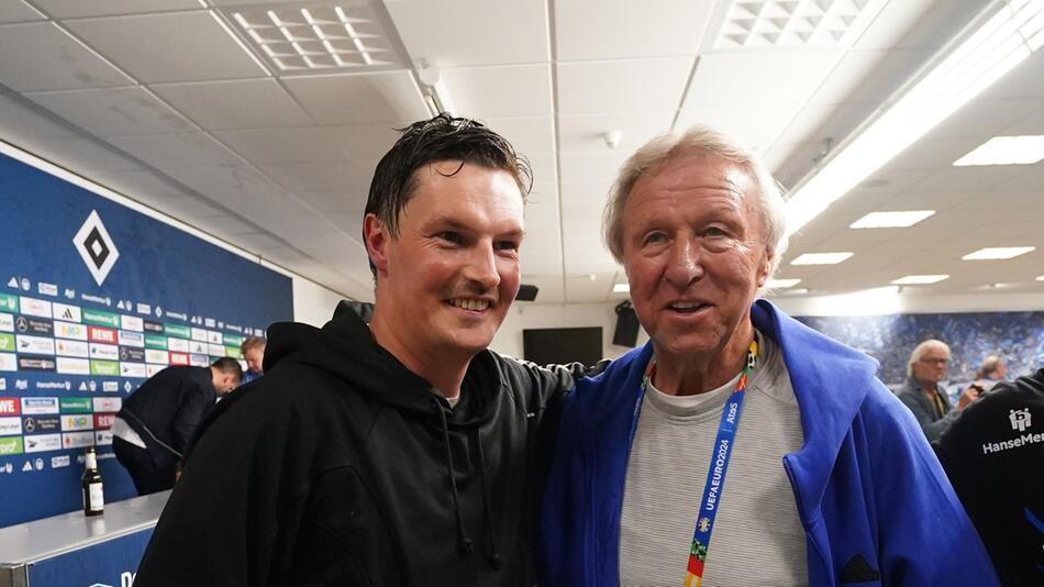Horst Hrubesch und HSV-Trainer Merlin Polzin