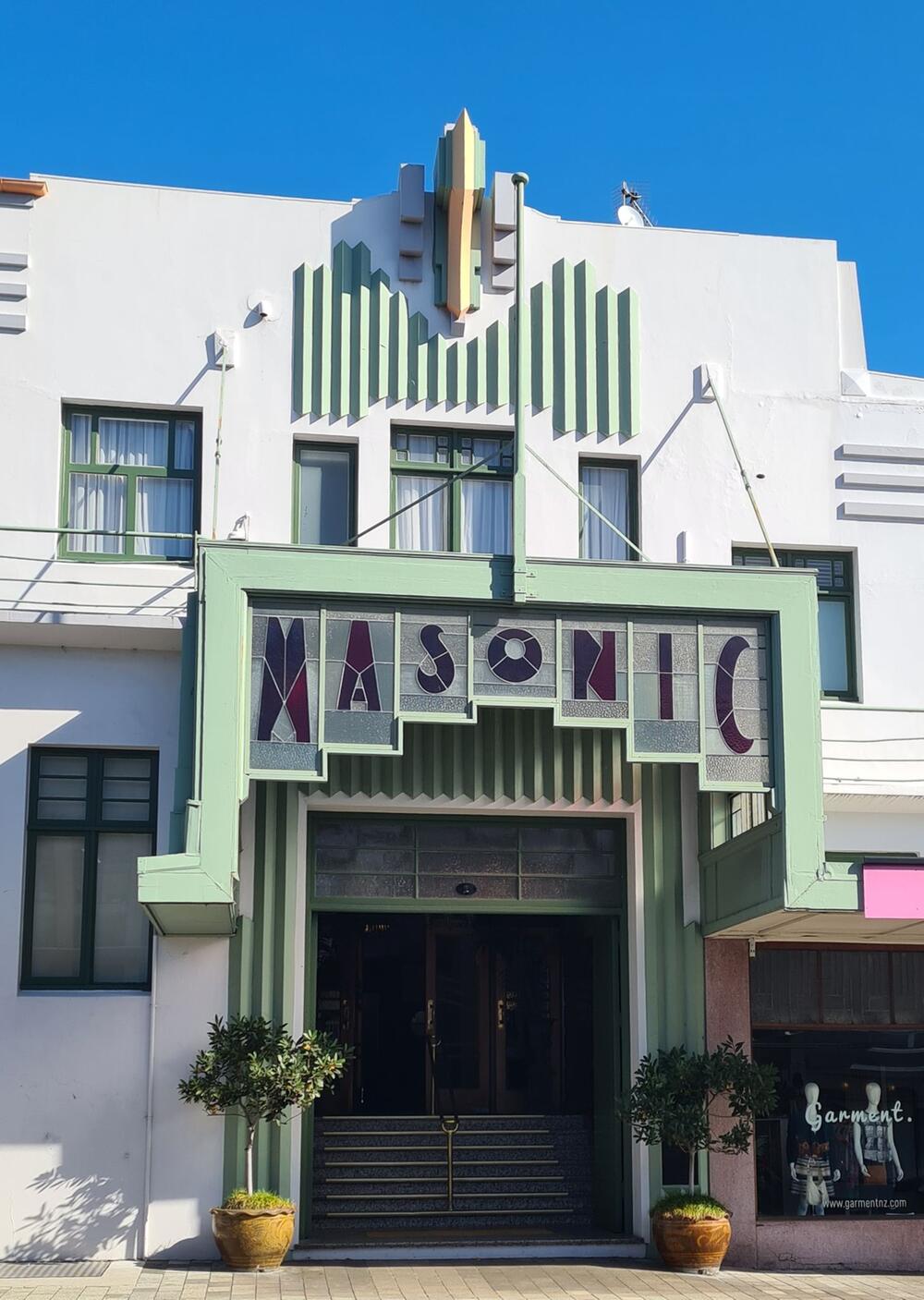 Eingang zum "Masonic Hotel" in Napier