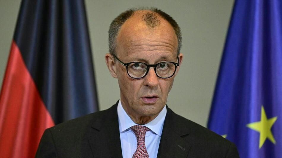 Friedrich Merz wirft Russland "schwerste Kriegsverbrechen" vor.
