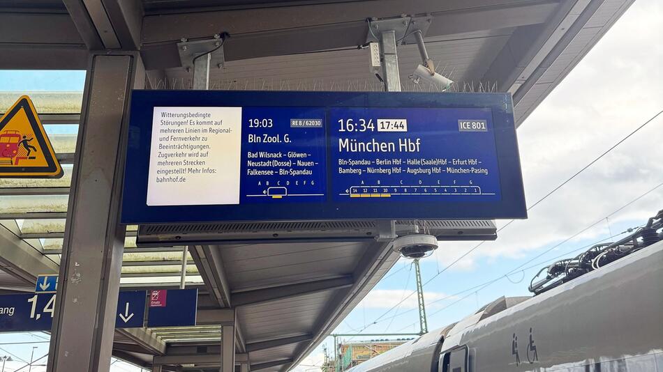 Bahnstrecke Berlin-Hamburg nach Unwetter gesperrt