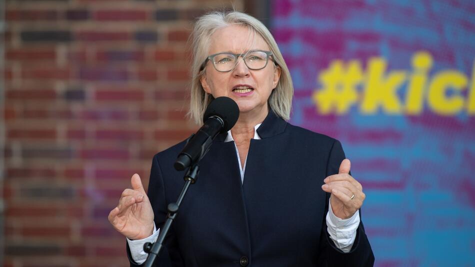 Monika Schnitzer