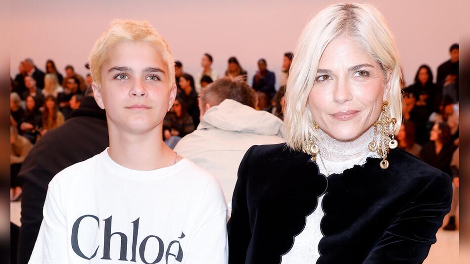 Selma Blair und Sohn Arthur bei der Chloé-Modenschau in Paris.