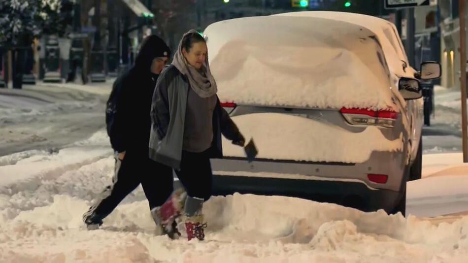 Ein Wintersturm hat am Mittwoch den Süden der USA lahmgelegt.