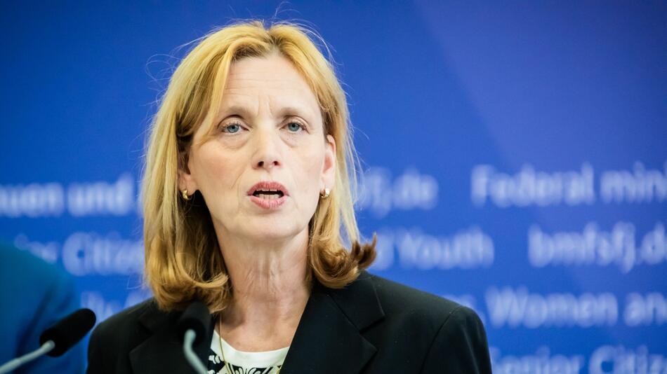 Karin Prien bei der Amtsübergabe