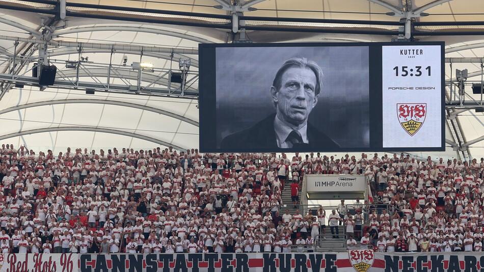 Bei einigen Fussballspielen wurde Christoph Daum in den letzten Wochen bereits mit einer ...