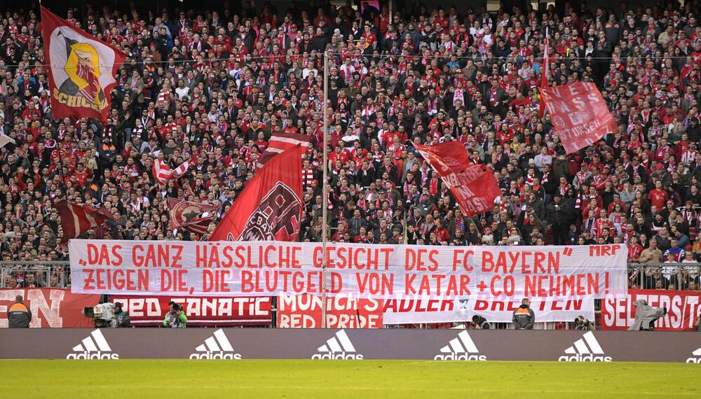 Spruchband der FC Bayern-Fans